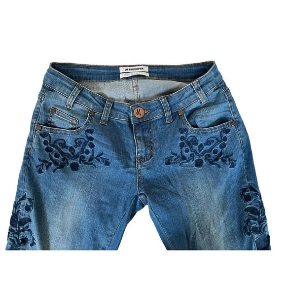 One Teaspoon Blue Muse Floral Embroidered Lola Awesome Baggie Jeans - Picture 4 of 10